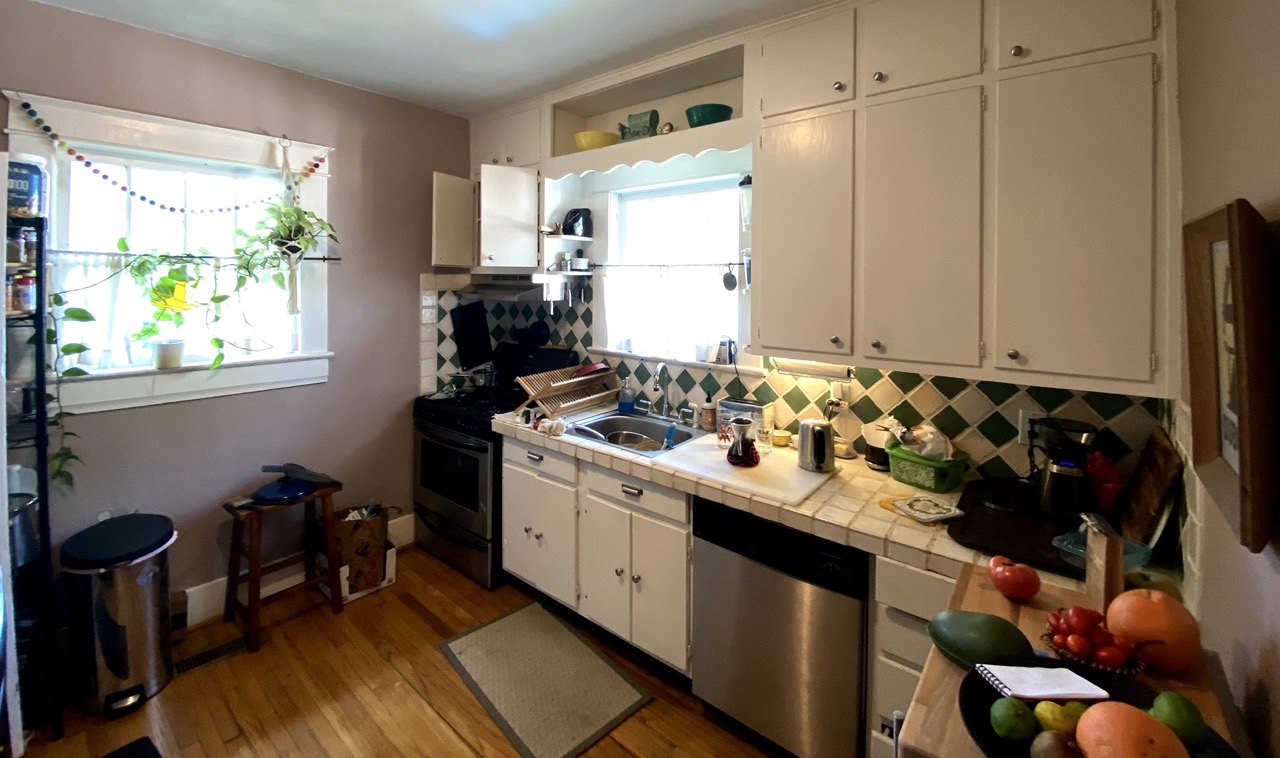 Kitchen before renovation